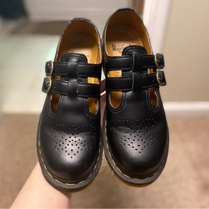 Dr. Marten Mary Janes - Women’s 7